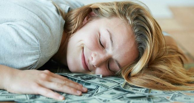 Что означает найти деньги во сне: толкование сна по сонникам