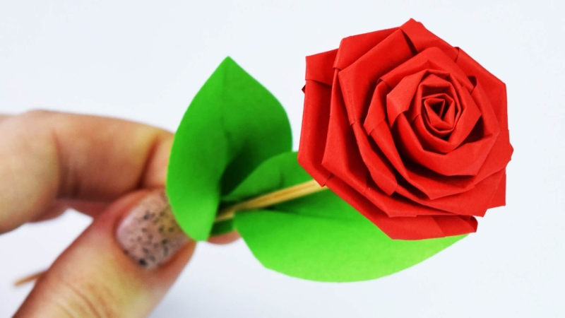 Бумажная роза - изготовление своими руками
