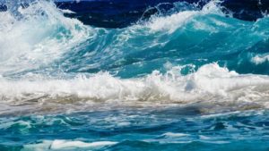 К чему снится море с волнами: толкование по соннику