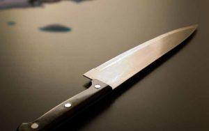 Почему упал нож: толкование предзнаменований